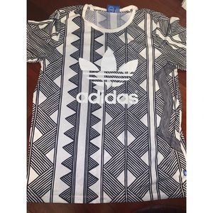 Adidas t shirt